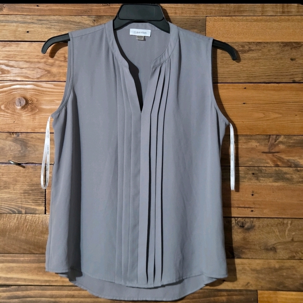 Calvin Klein Sleeveless Blouse Gray Pleated Front Split Neck Career Office Top M
